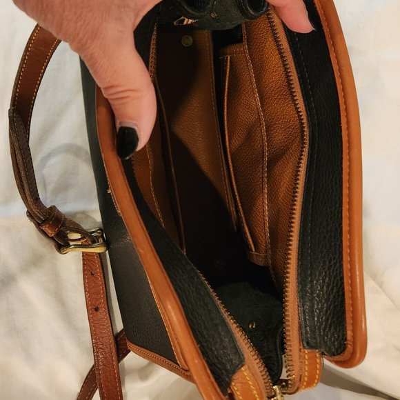 Dooney and Bourke Vintage Handbag - Picture 6 of 6